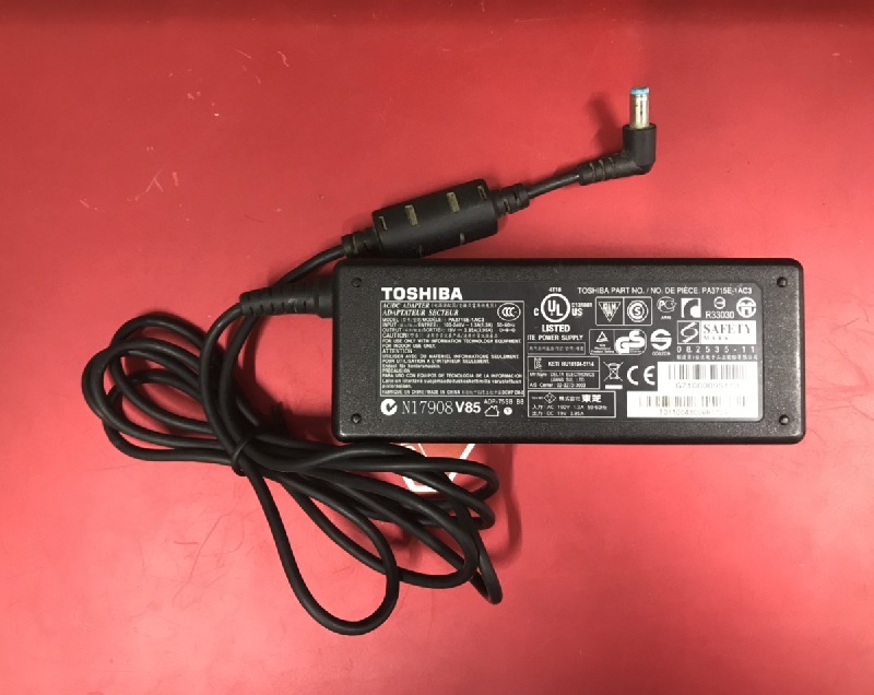 Sạc TOSHIBA 19V-3.95A